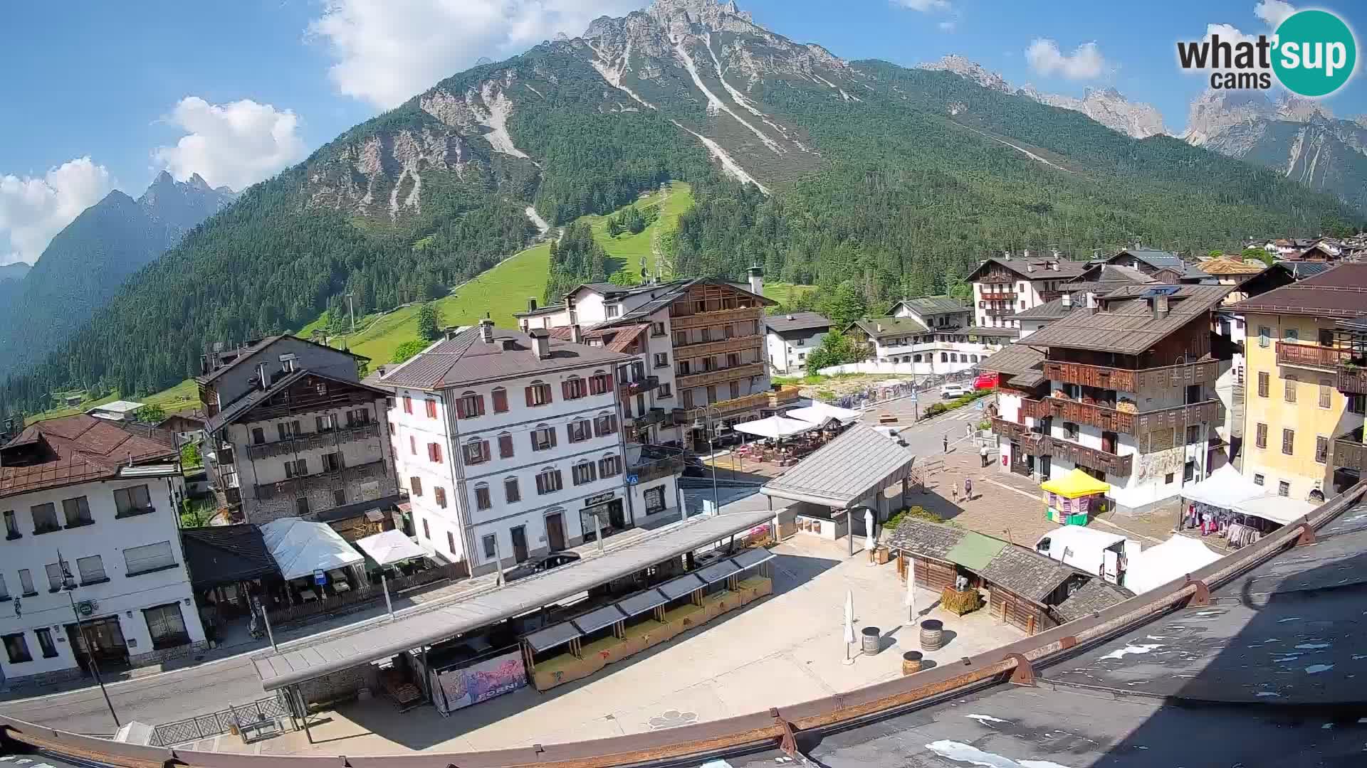 Hauptplatz von Forni di Sopra