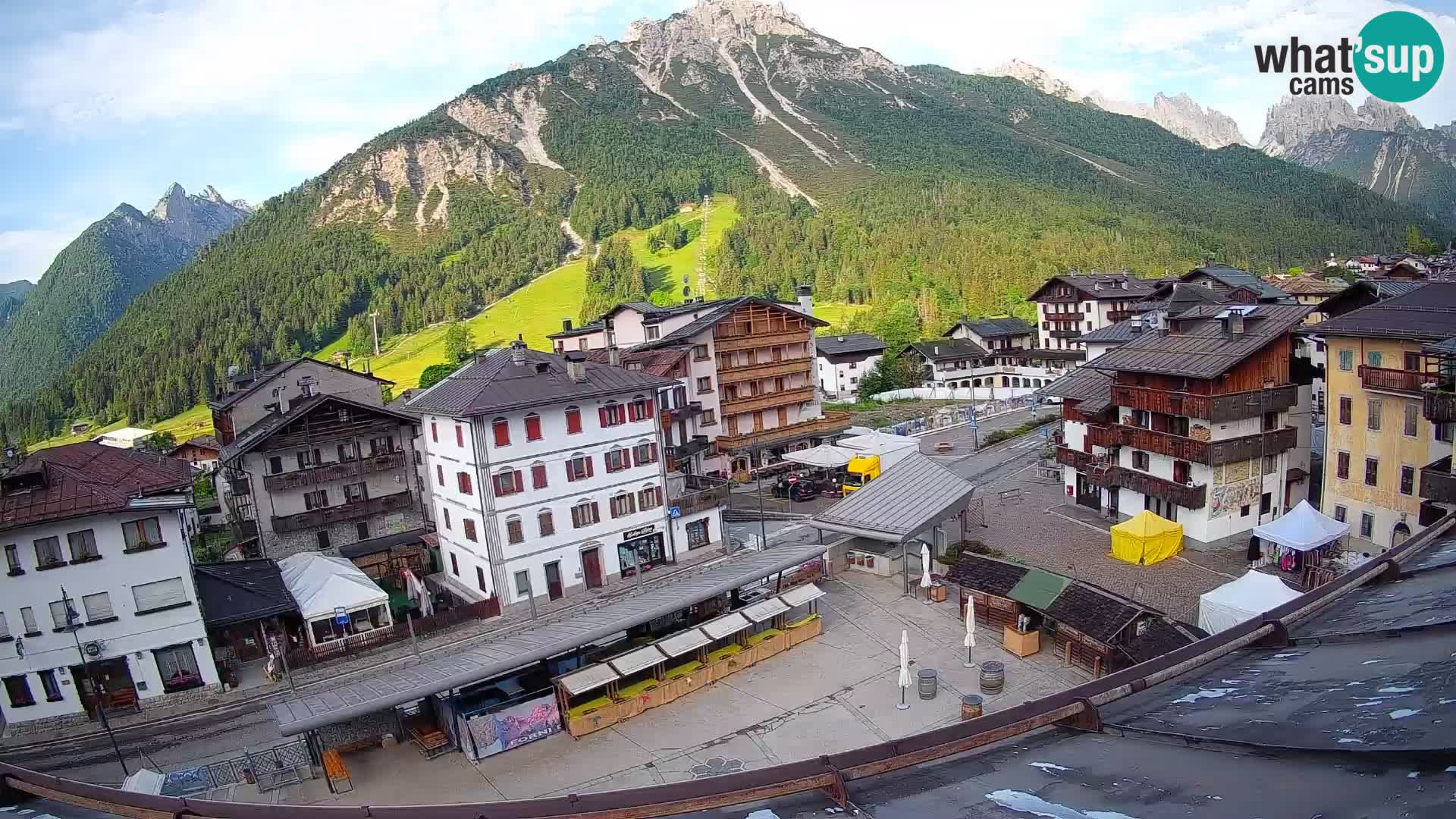 Hauptplatz von Forni di Sopra