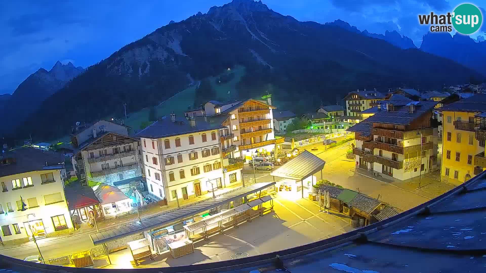 Hauptplatz von Forni di Sopra