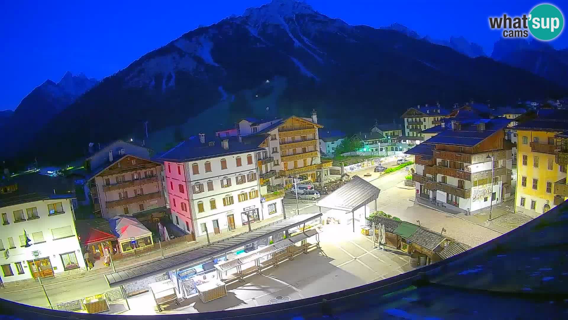 Hauptplatz von Forni di Sopra