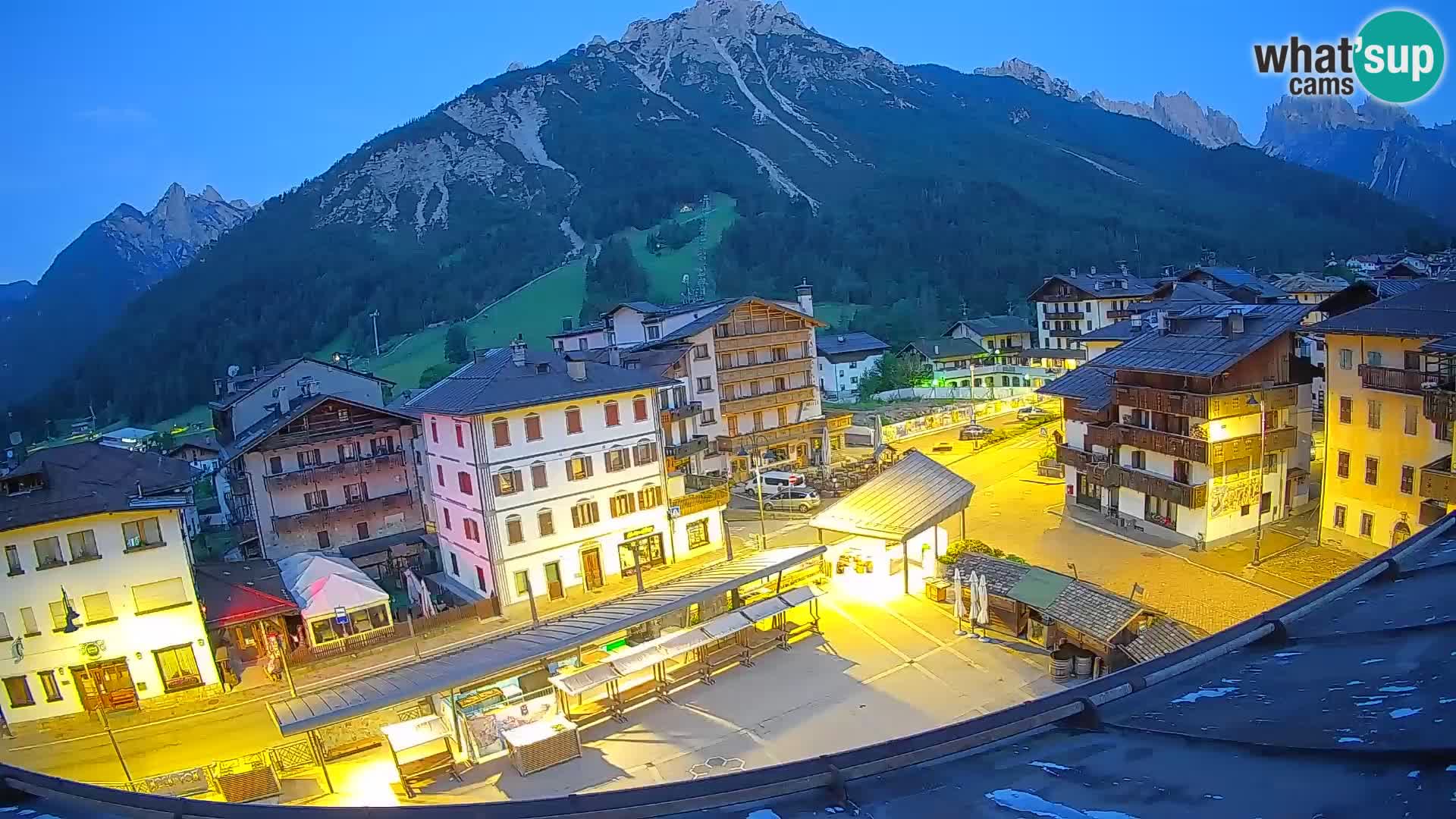 Hauptplatz von Forni di Sopra
