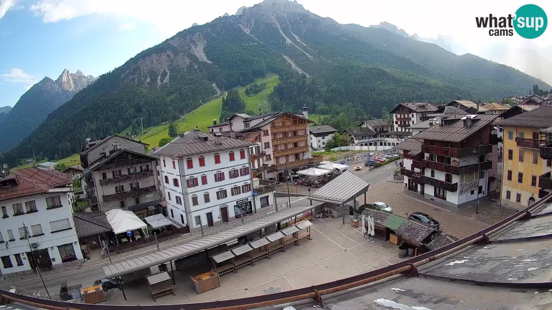 Hauptplatz von Forni di Sopra