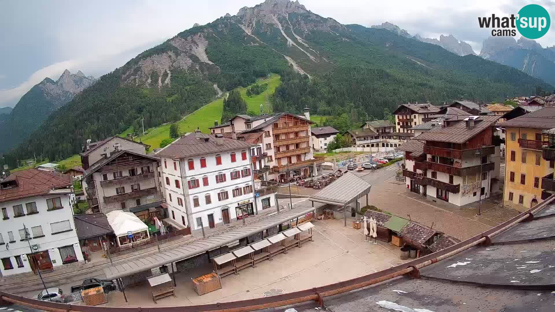 Hauptplatz von Forni di Sopra