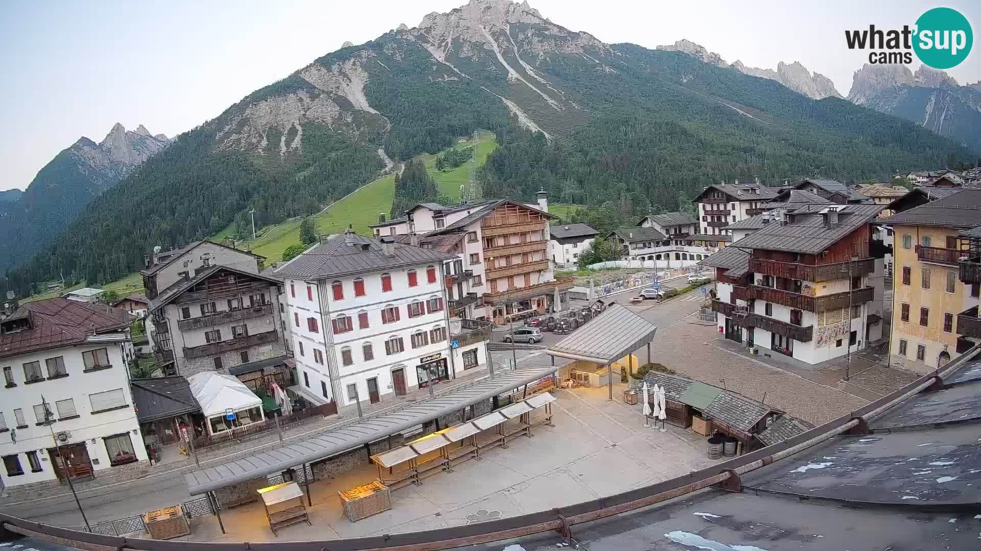 Plaza principal de Forni di Sopra
