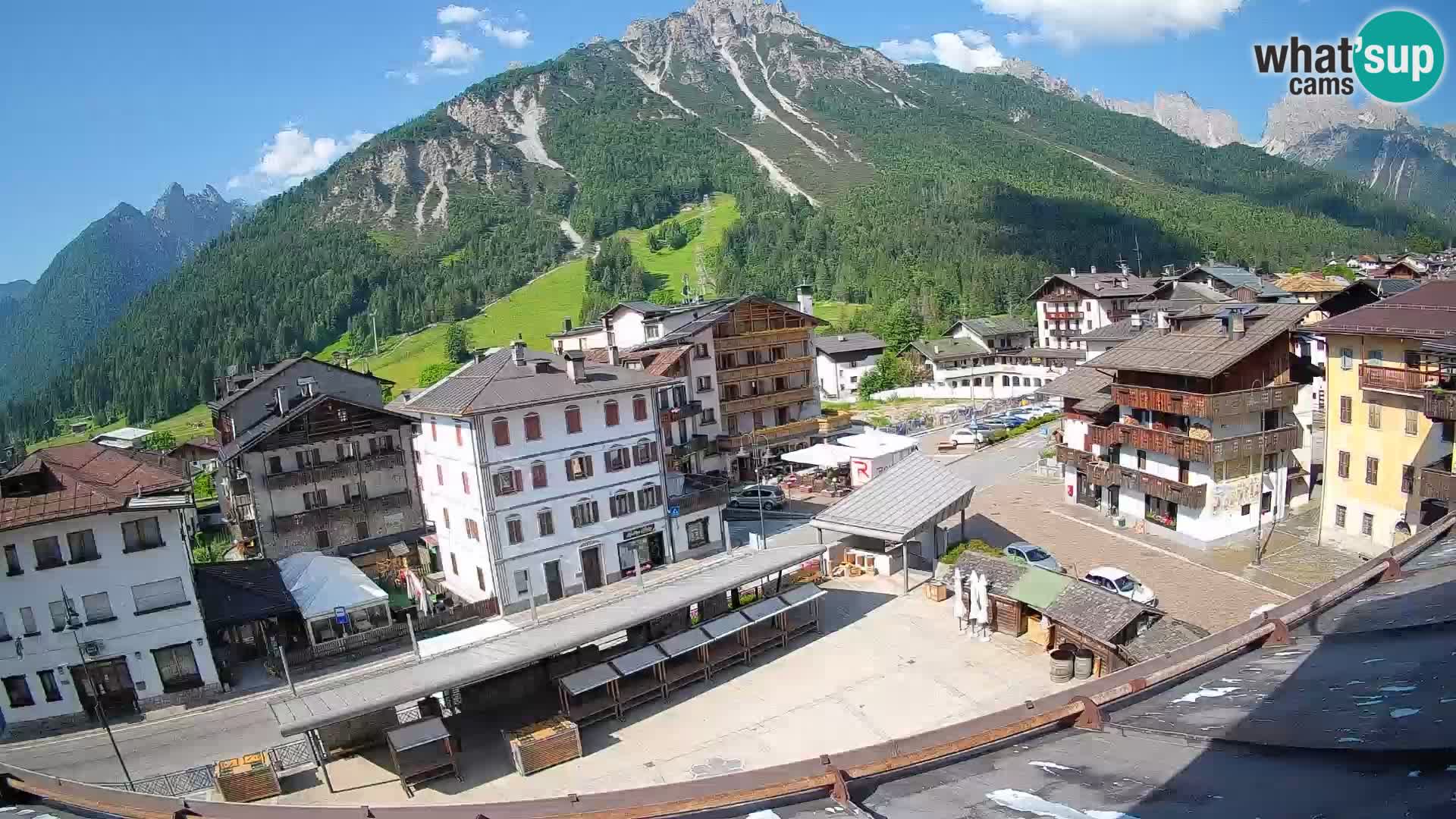Hauptplatz von Forni di Sopra