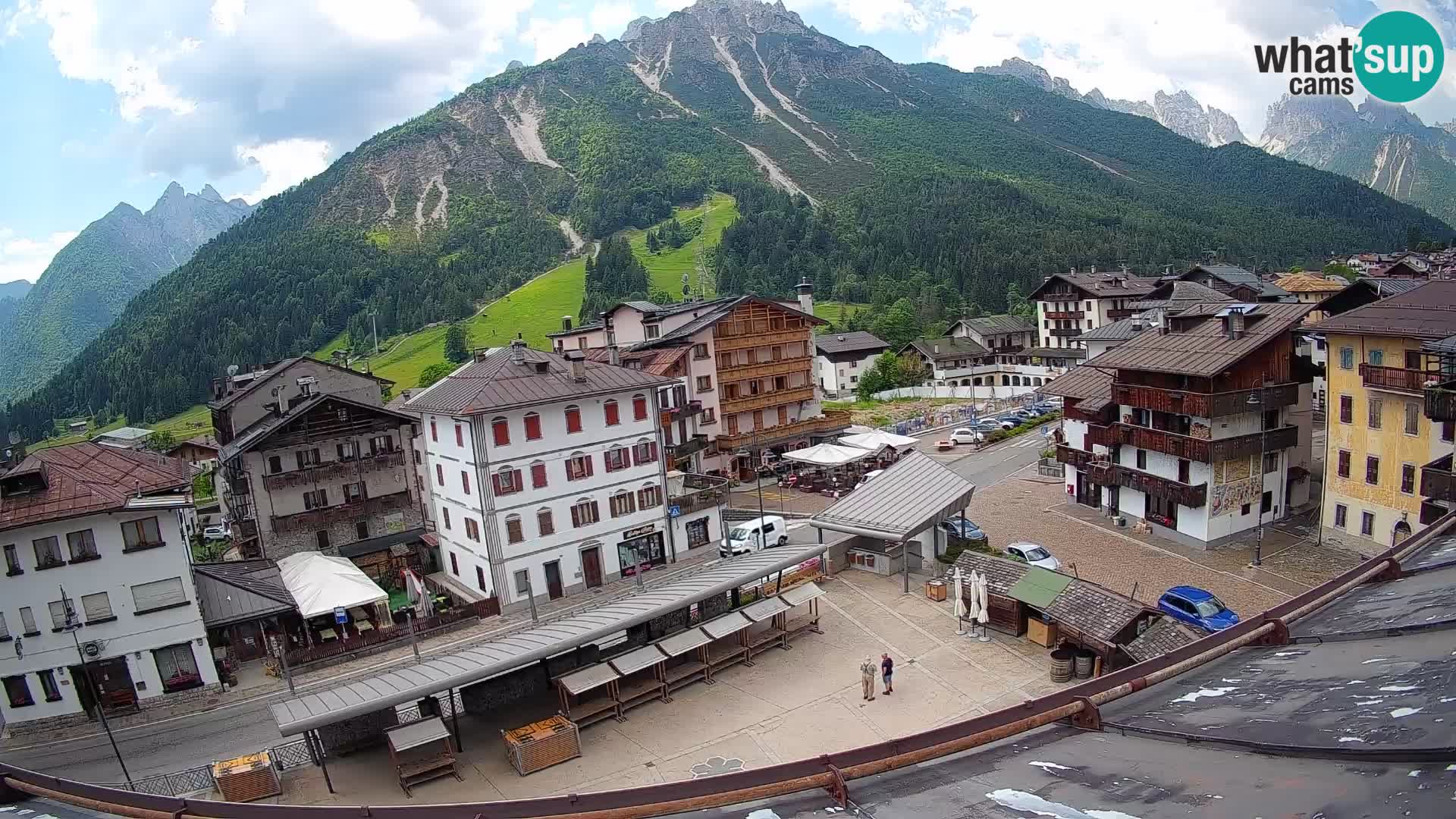 Hauptplatz von Forni di Sopra