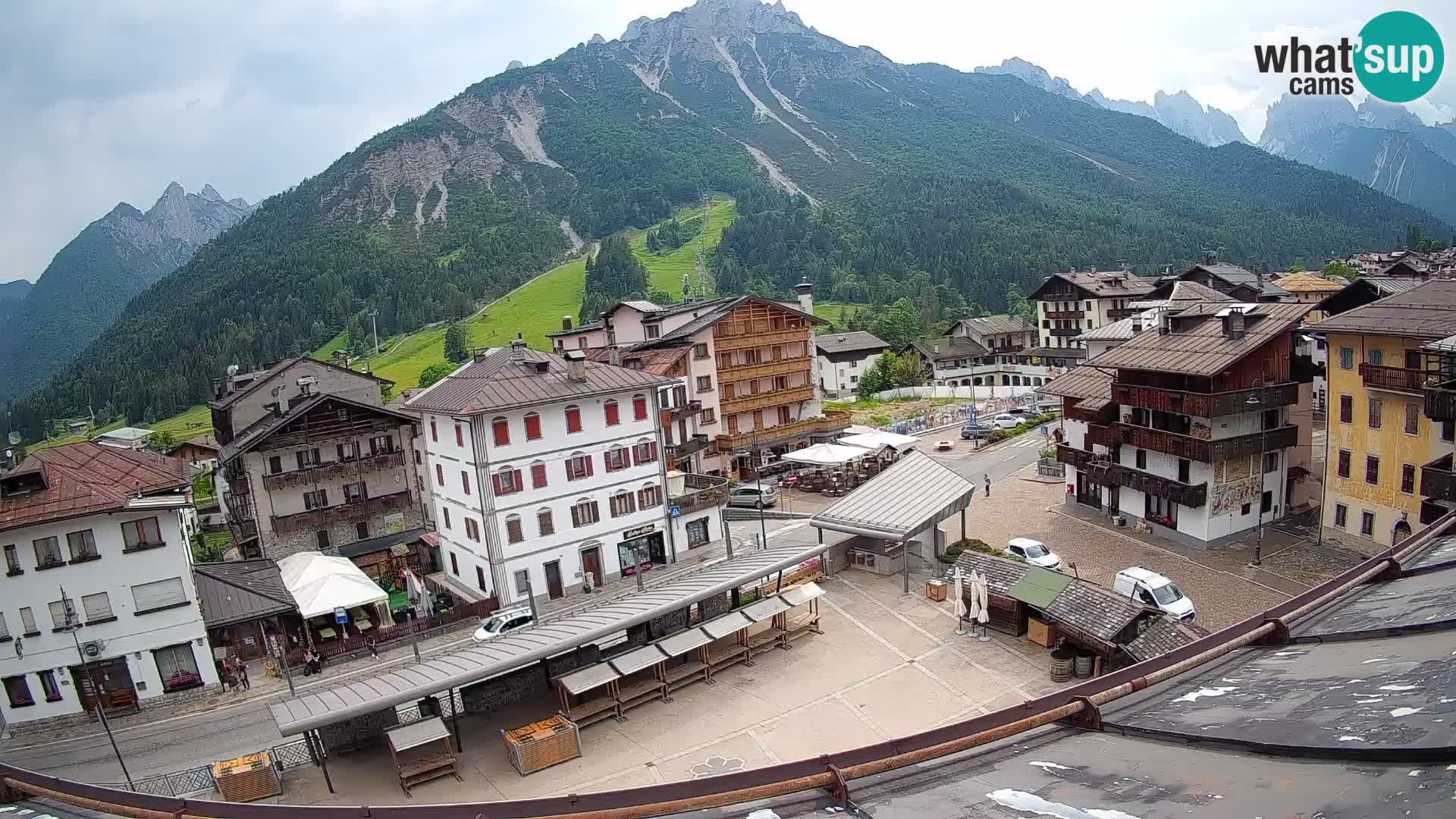 Hauptplatz von Forni di Sopra