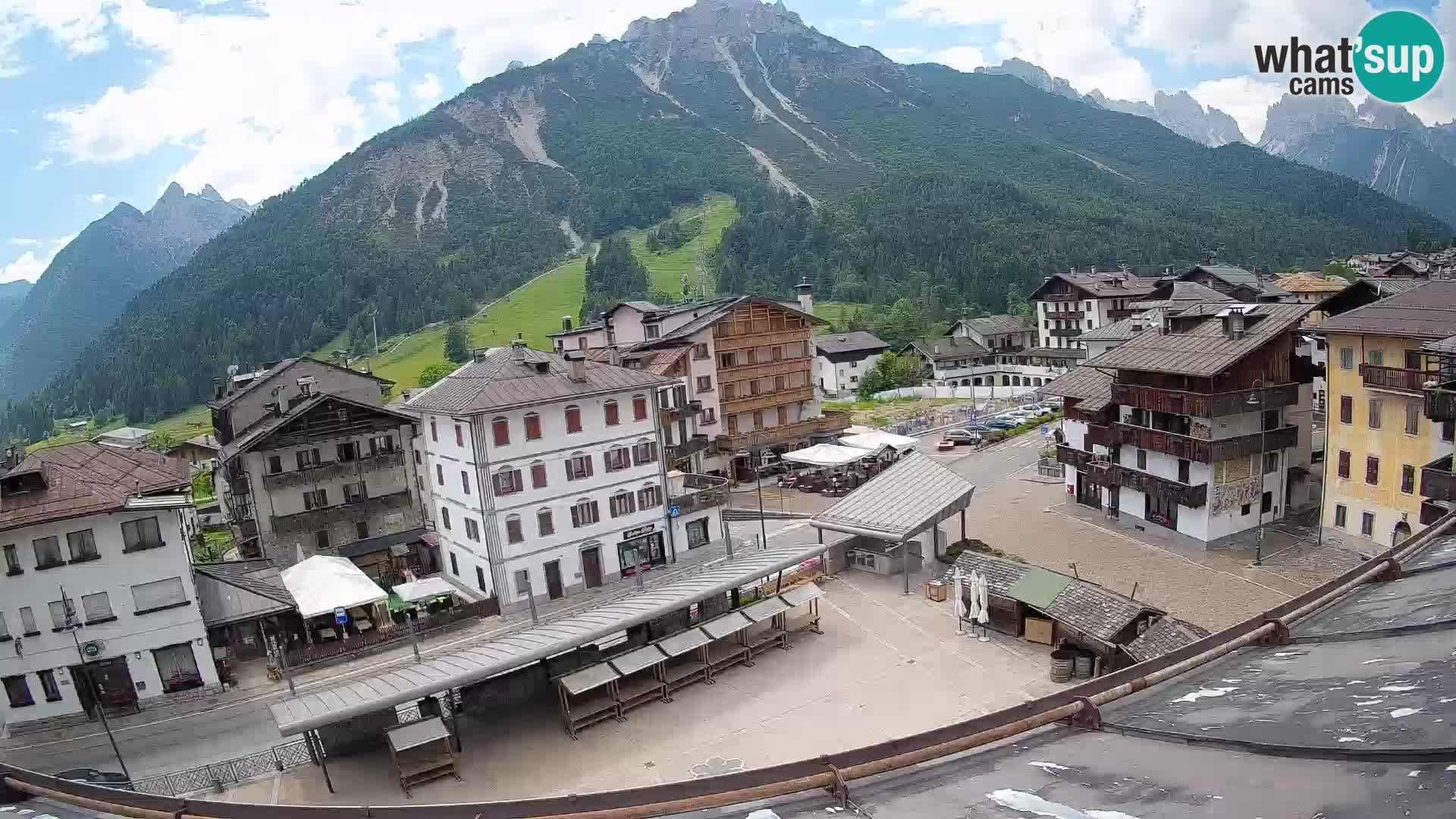 Hauptplatz von Forni di Sopra
