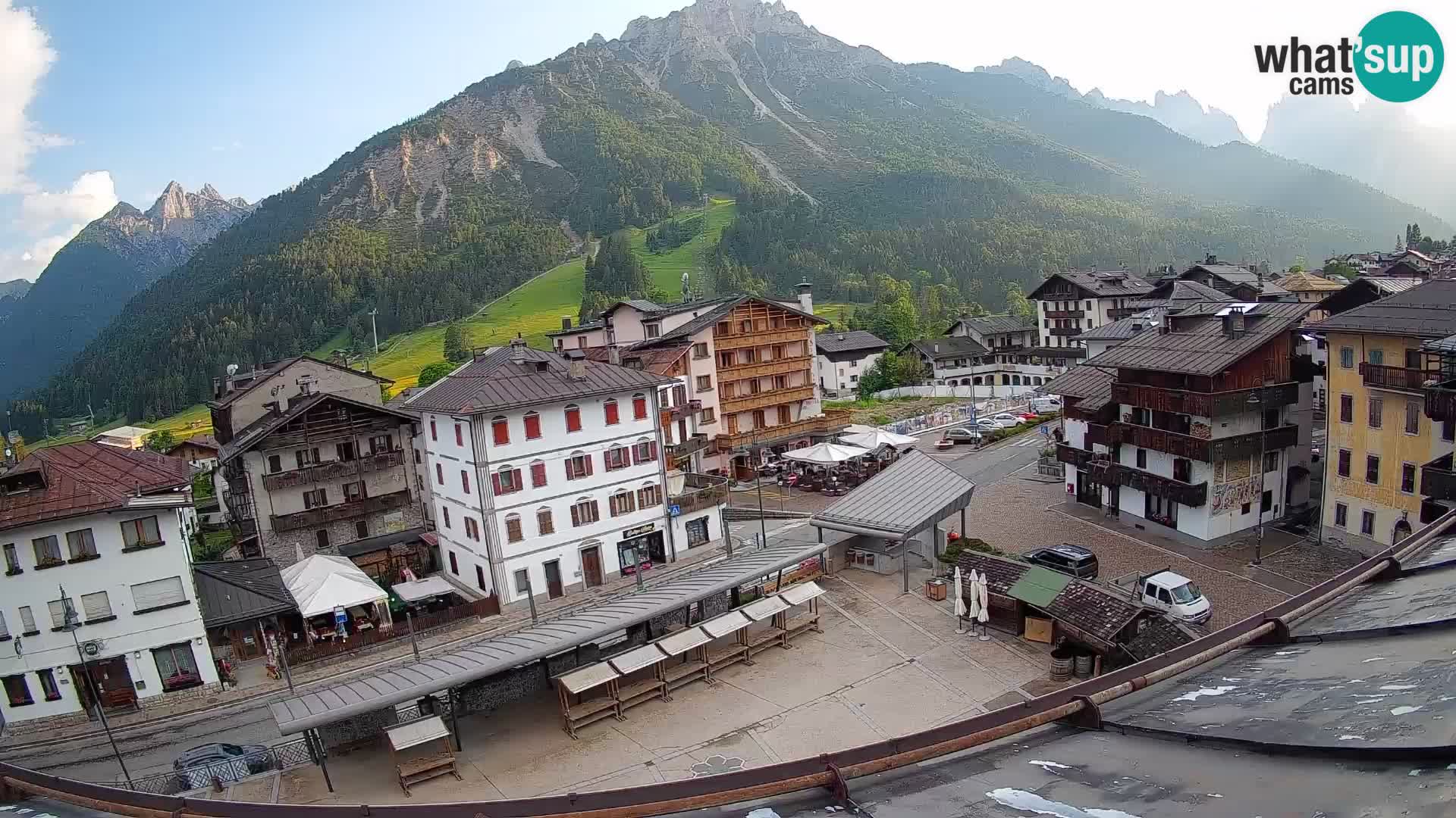 Plaza principal de Forni di Sopra