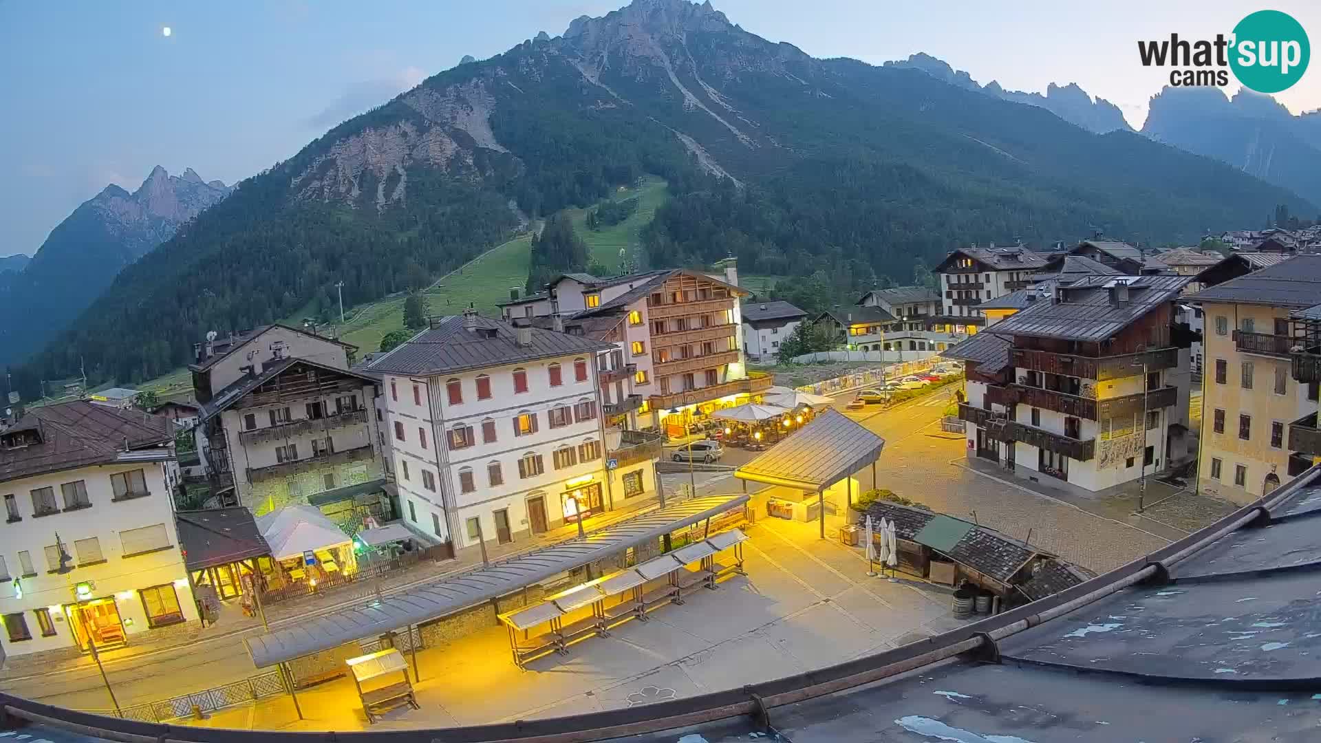 Plaza principal de Forni di Sopra