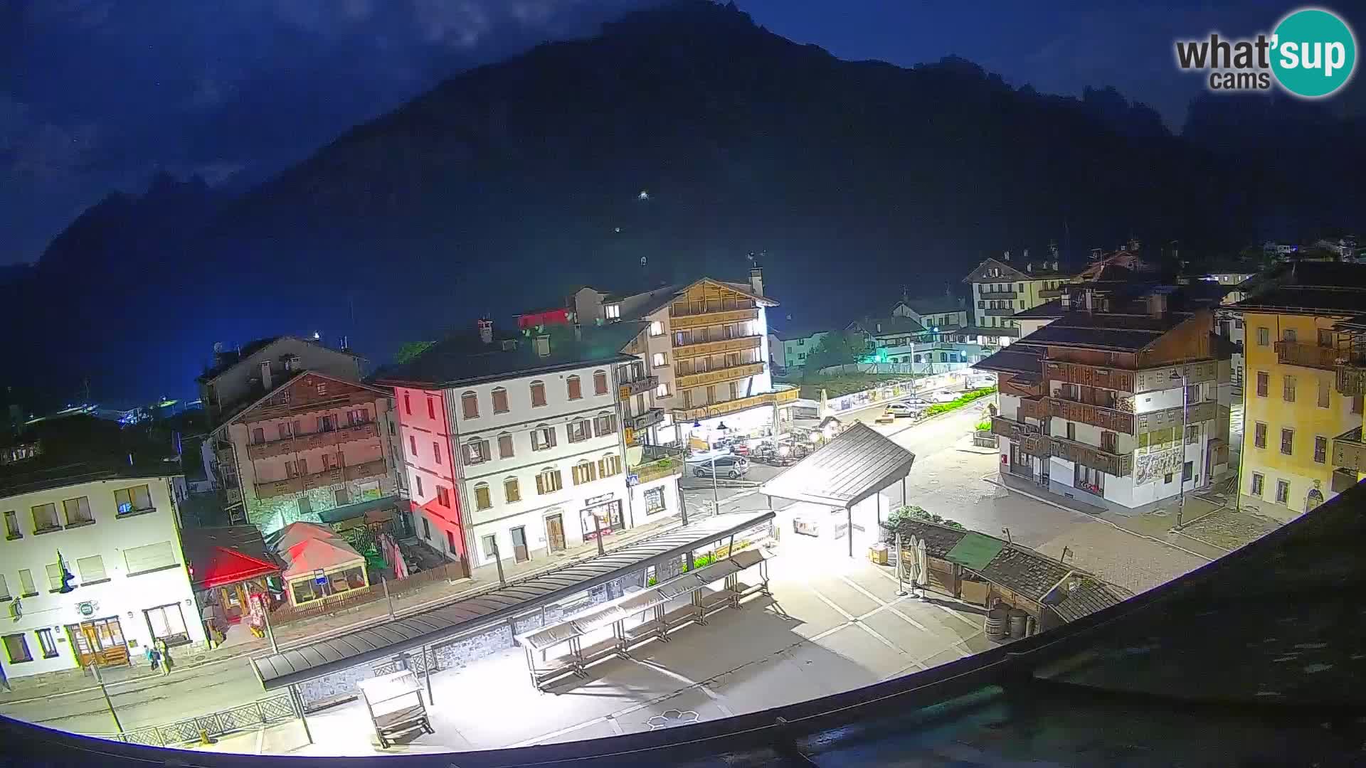 Hauptplatz von Forni di Sopra