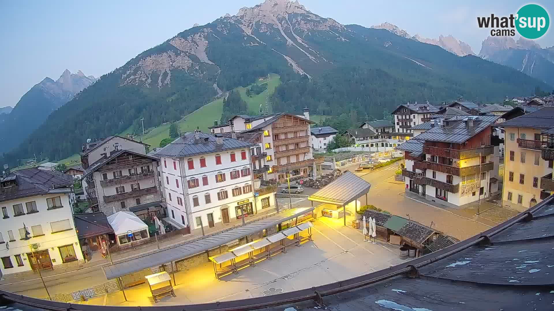 Plaza principal de Forni di Sopra