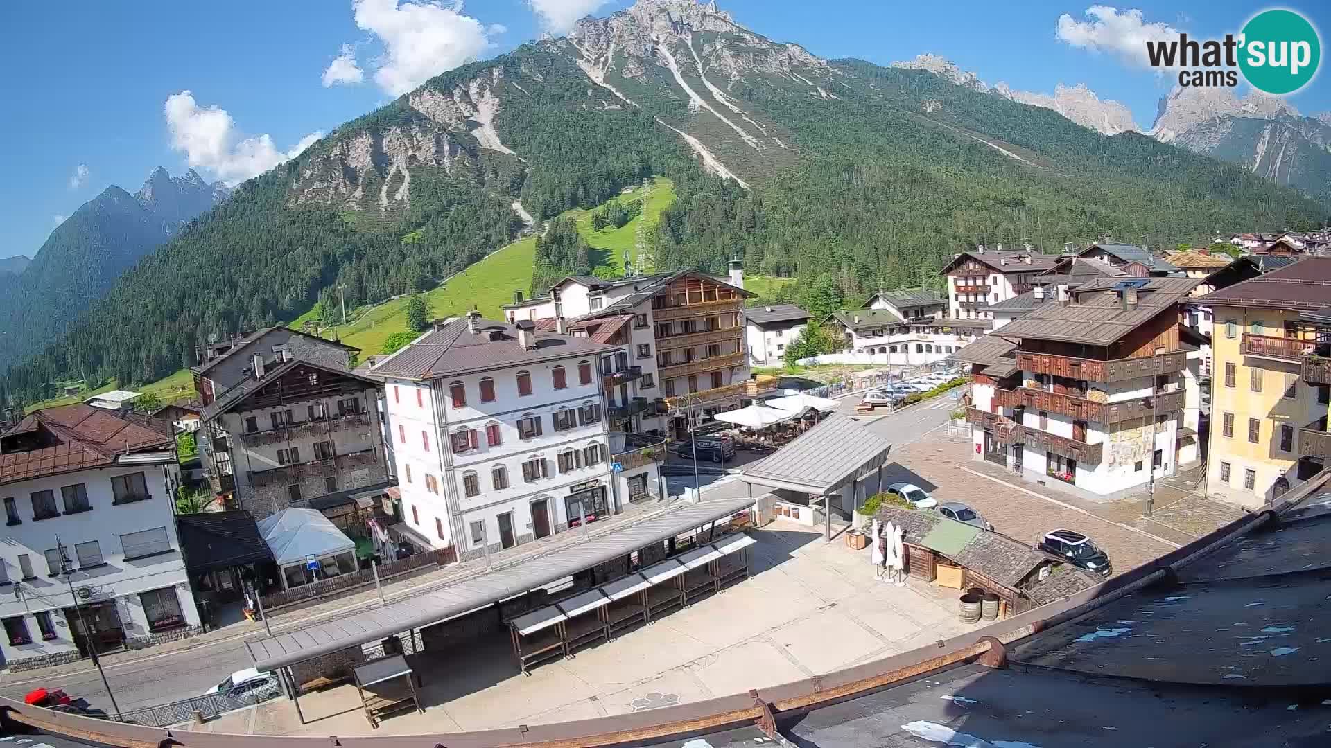 Hauptplatz von Forni di Sopra