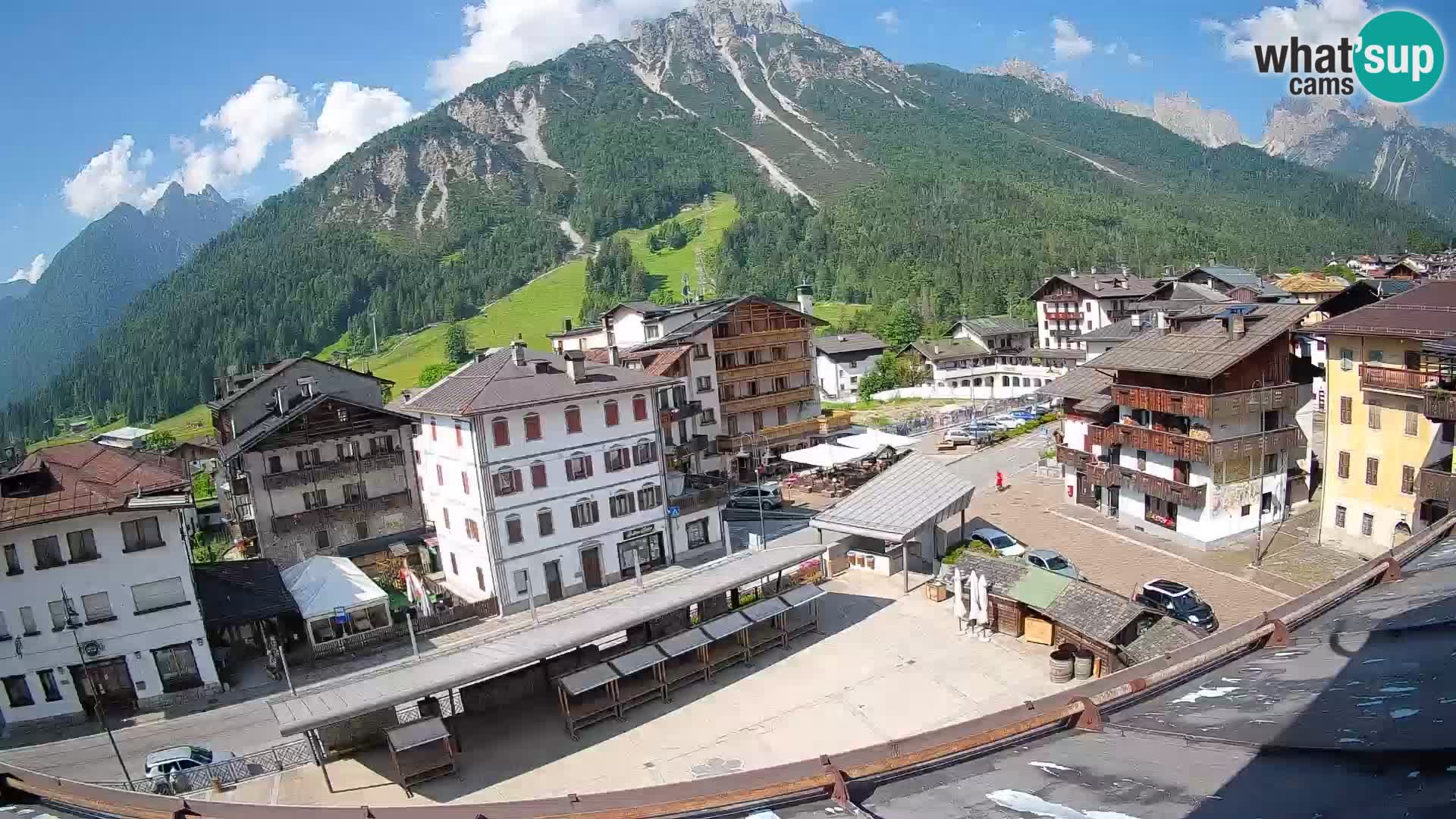 Hauptplatz von Forni di Sopra