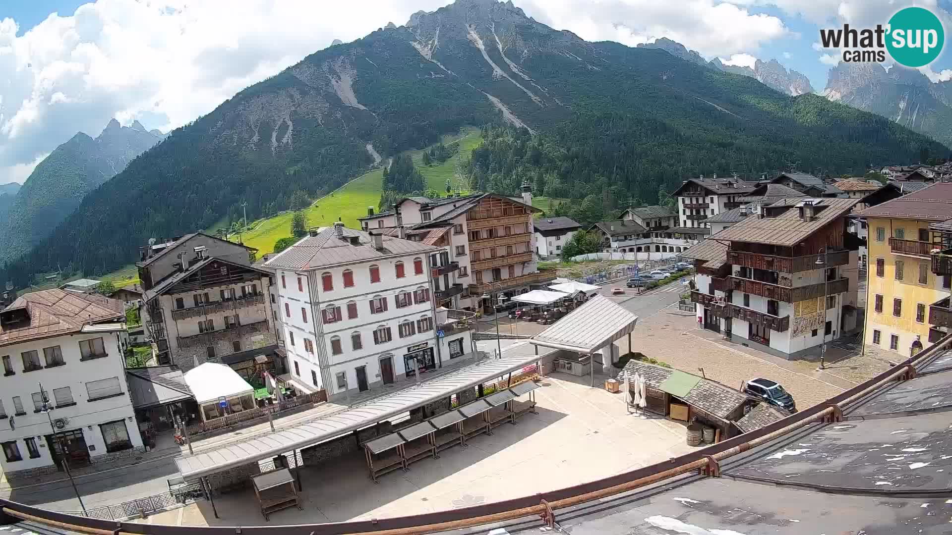 Hauptplatz von Forni di Sopra