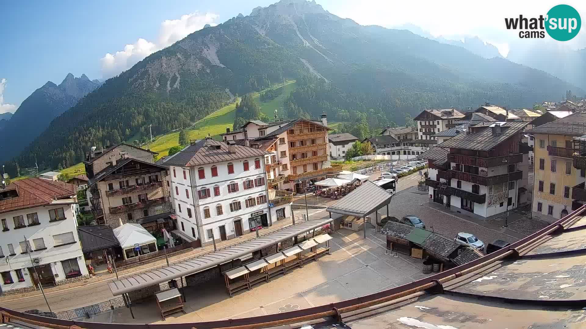 Hauptplatz von Forni di Sopra