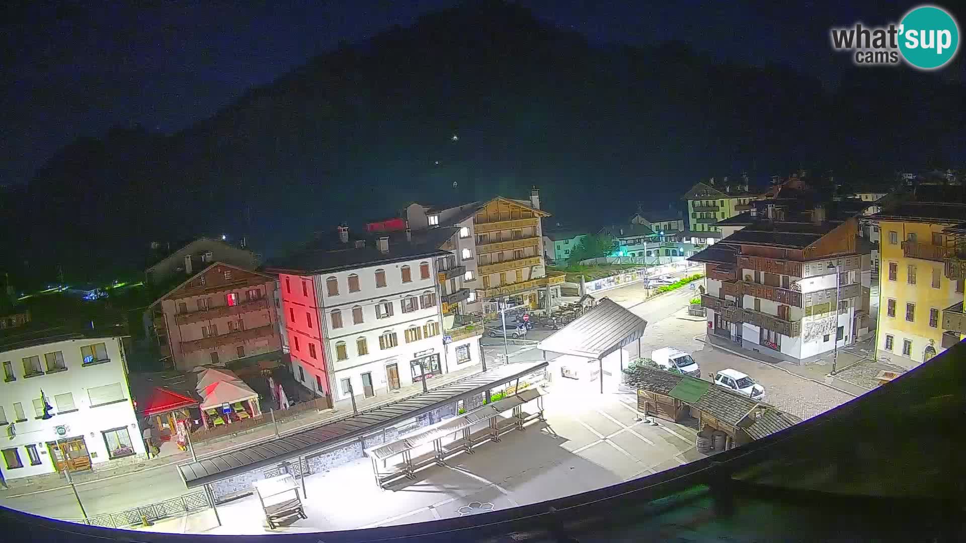 Hauptplatz von Forni di Sopra