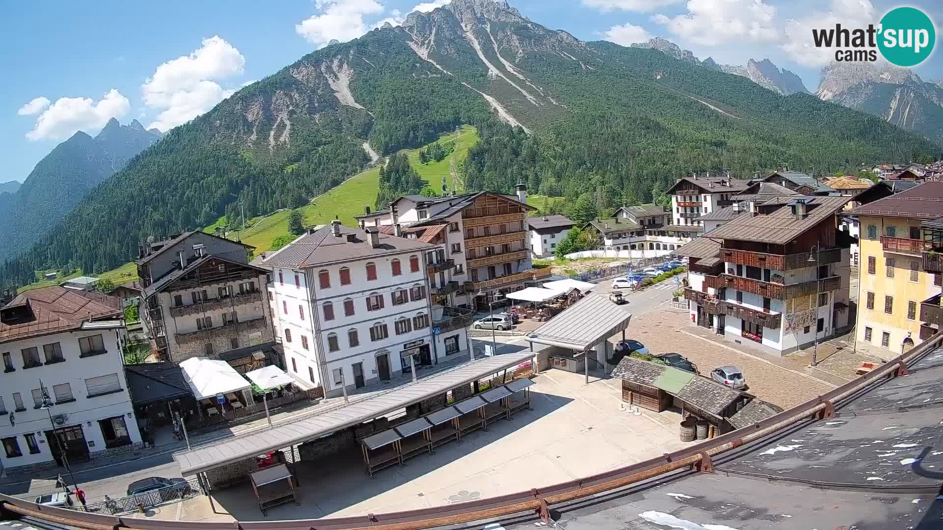 Hauptplatz von Forni di Sopra