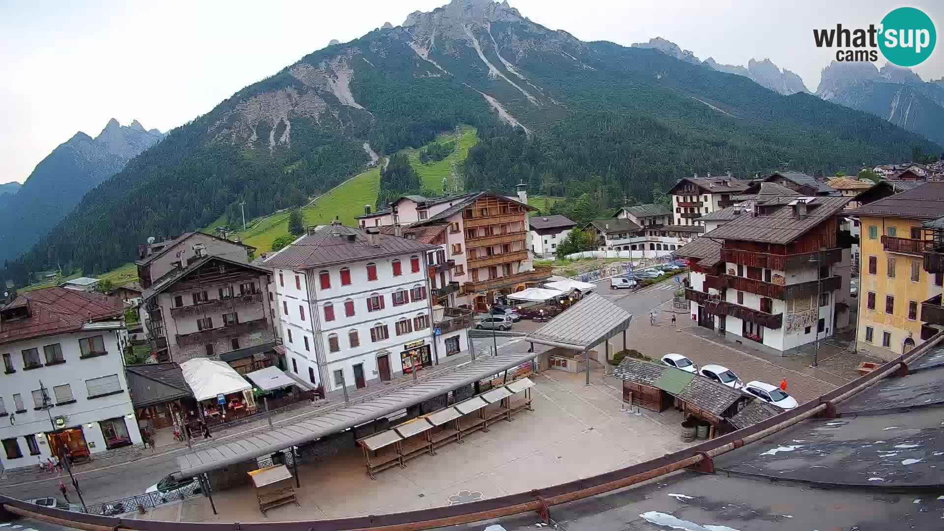 Hauptplatz von Forni di Sopra