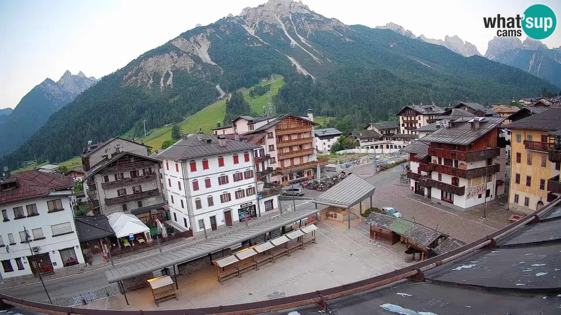 Hauptplatz von Forni di Sopra