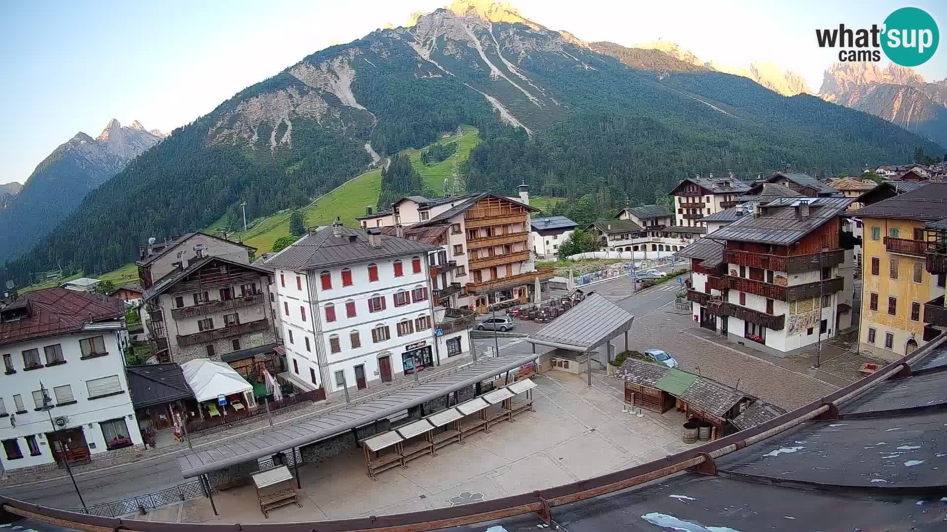 Hauptplatz von Forni di Sopra