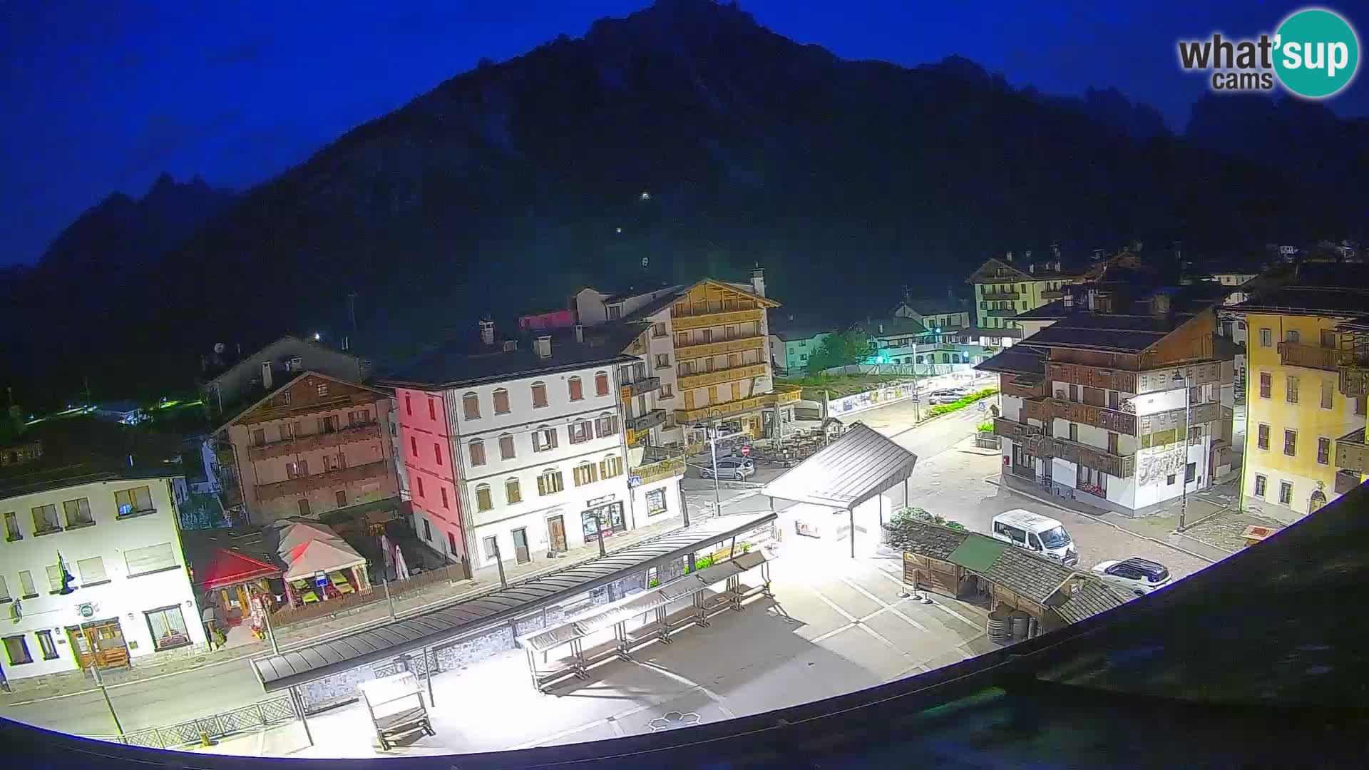 Hauptplatz von Forni di Sopra