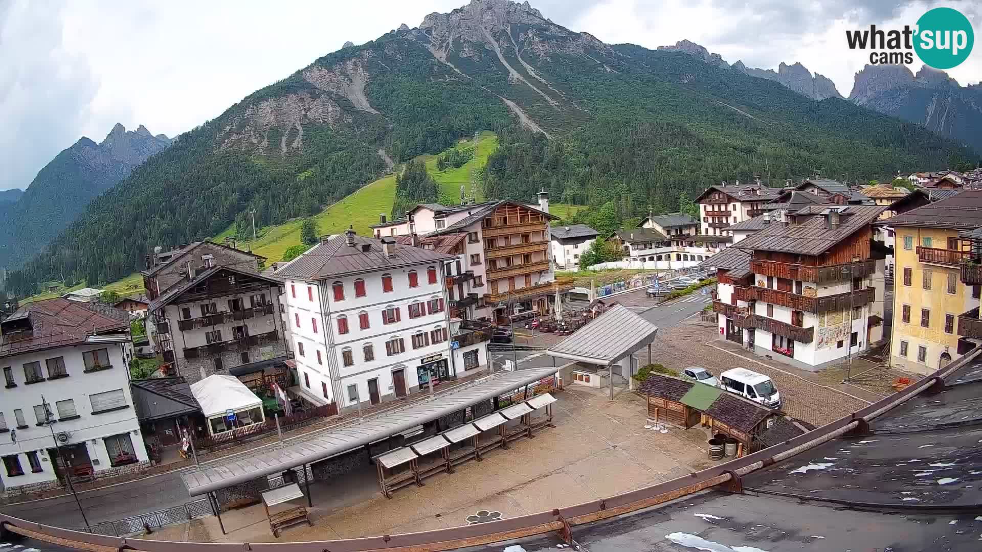 Hauptplatz von Forni di Sopra