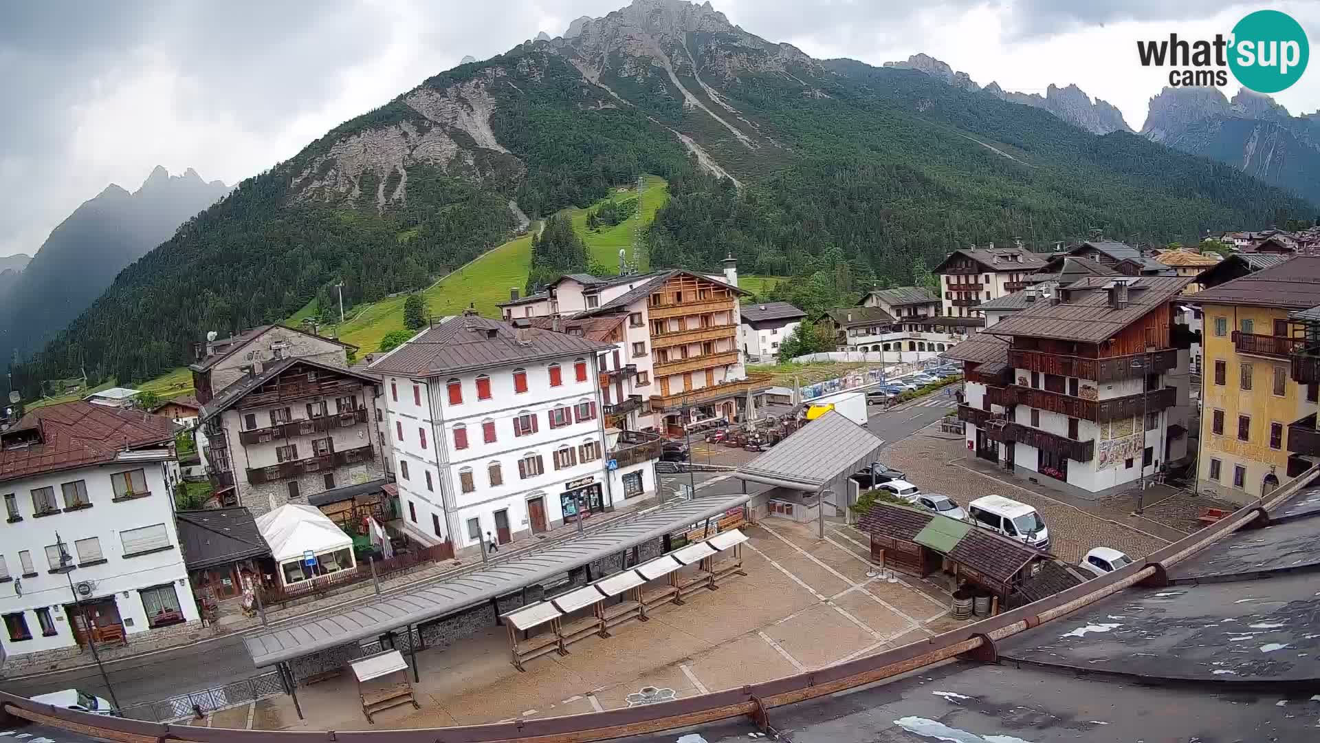 Hauptplatz von Forni di Sopra
