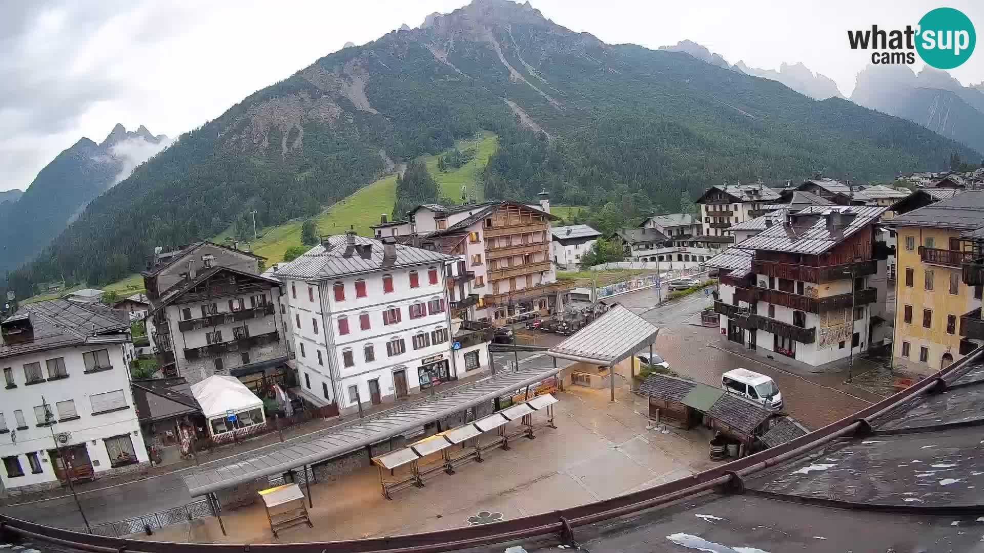 Hauptplatz von Forni di Sopra