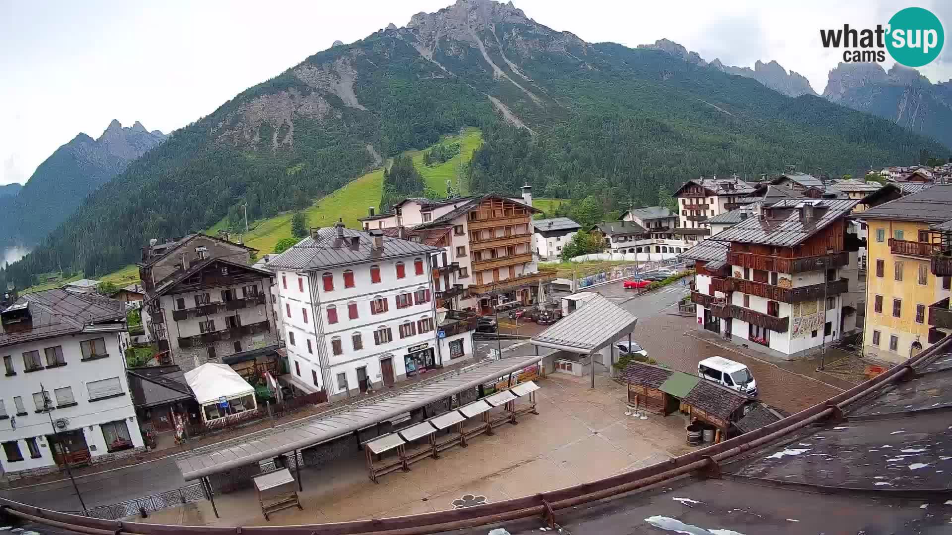 Hauptplatz von Forni di Sopra