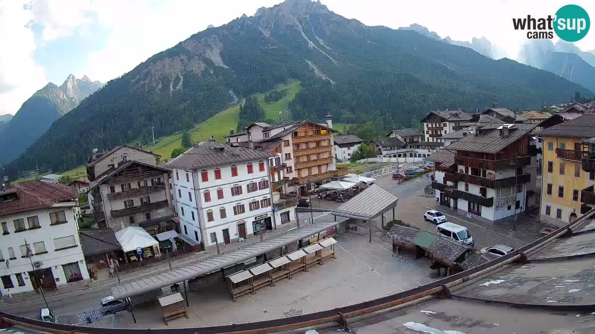 Hauptplatz von Forni di Sopra