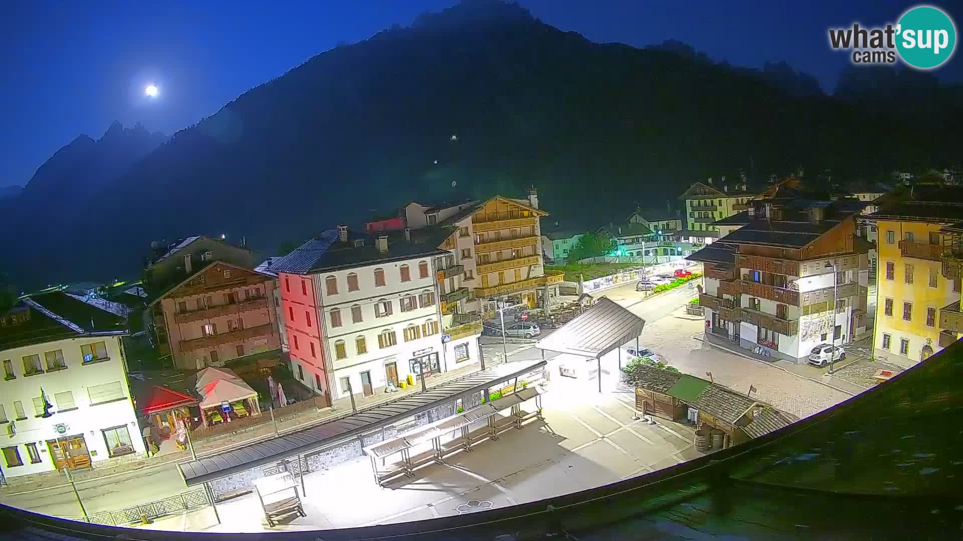 Hauptplatz von Forni di Sopra