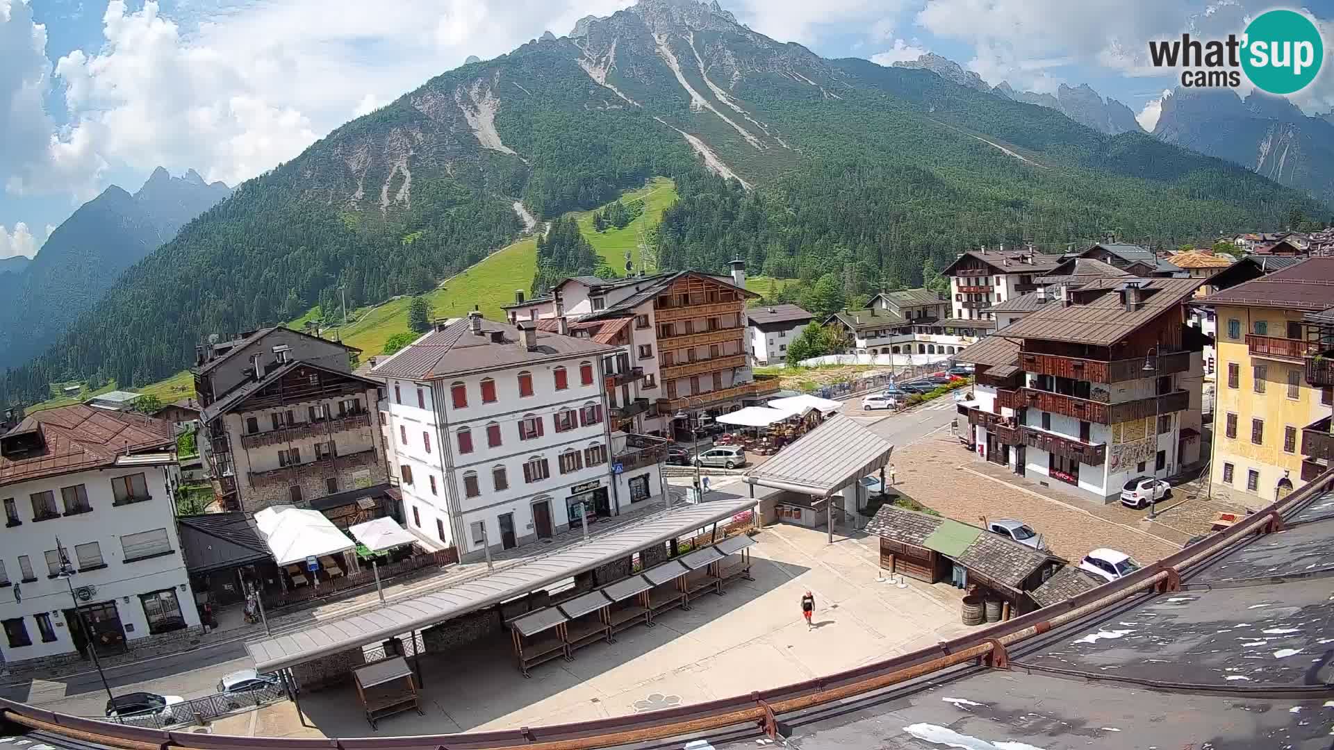 Hauptplatz von Forni di Sopra
