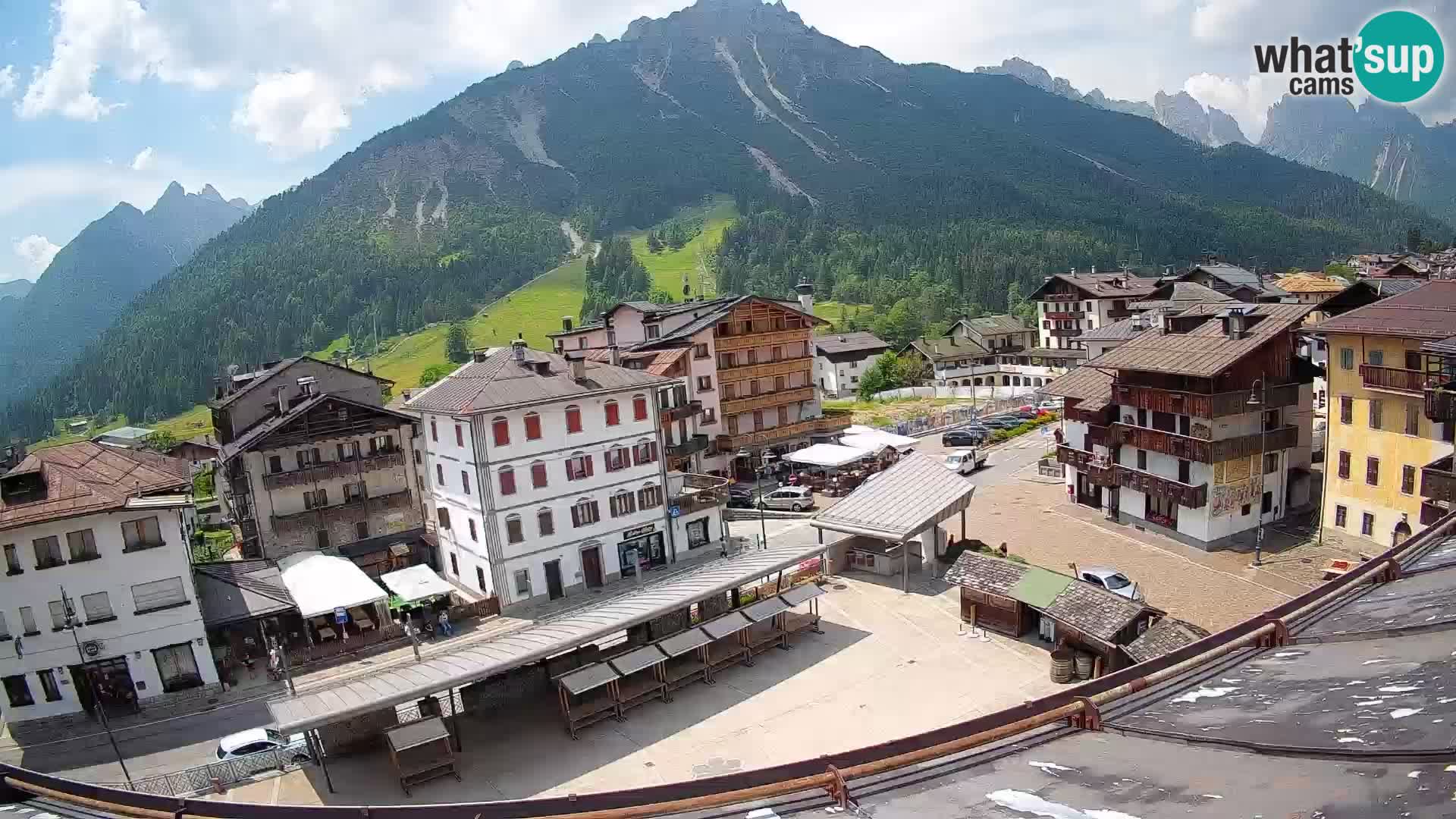 Hauptplatz von Forni di Sopra