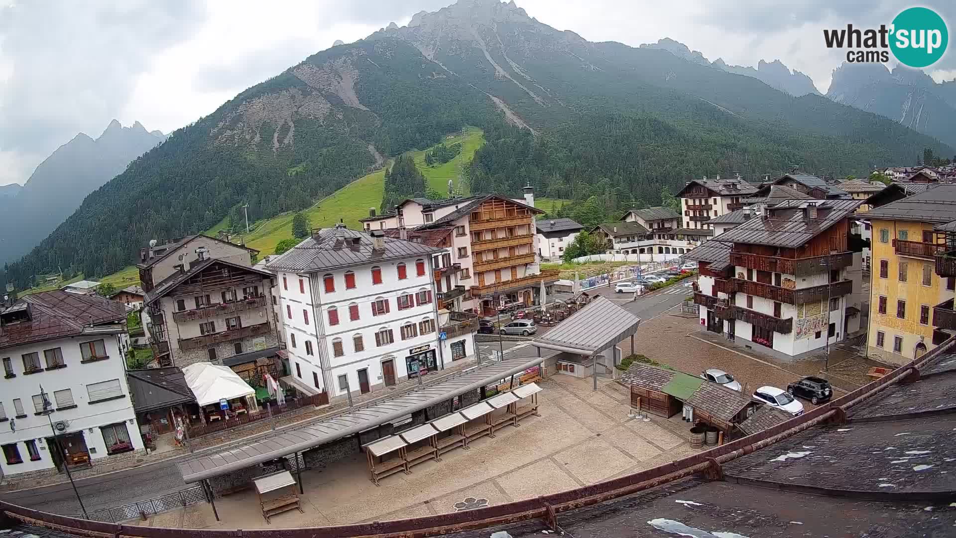 Hauptplatz von Forni di Sopra