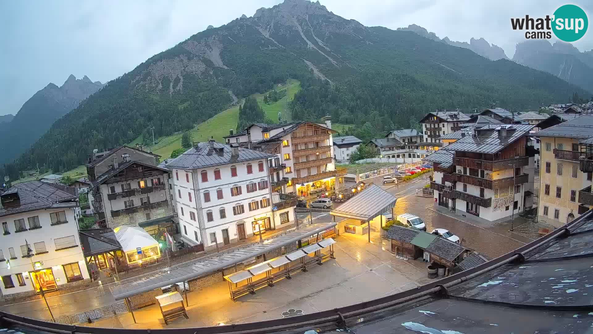 Hauptplatz von Forni di Sopra