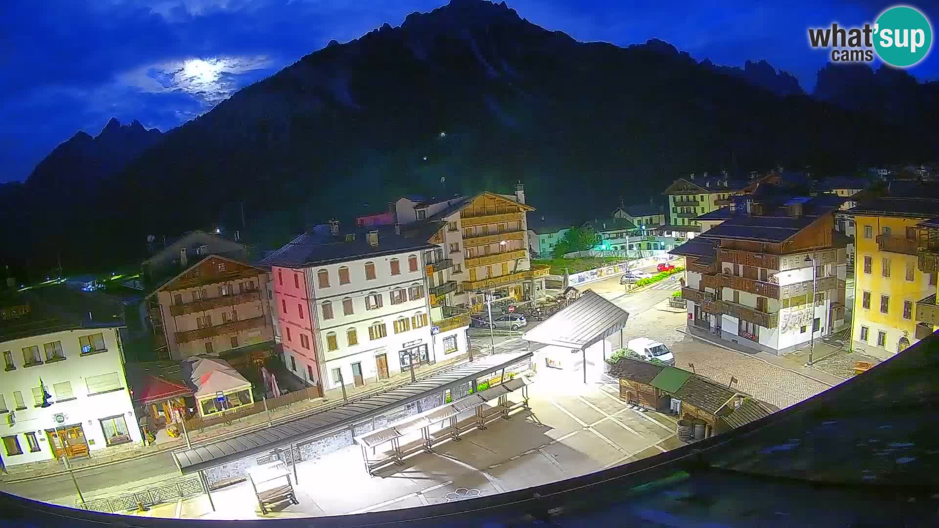 Hauptplatz von Forni di Sopra