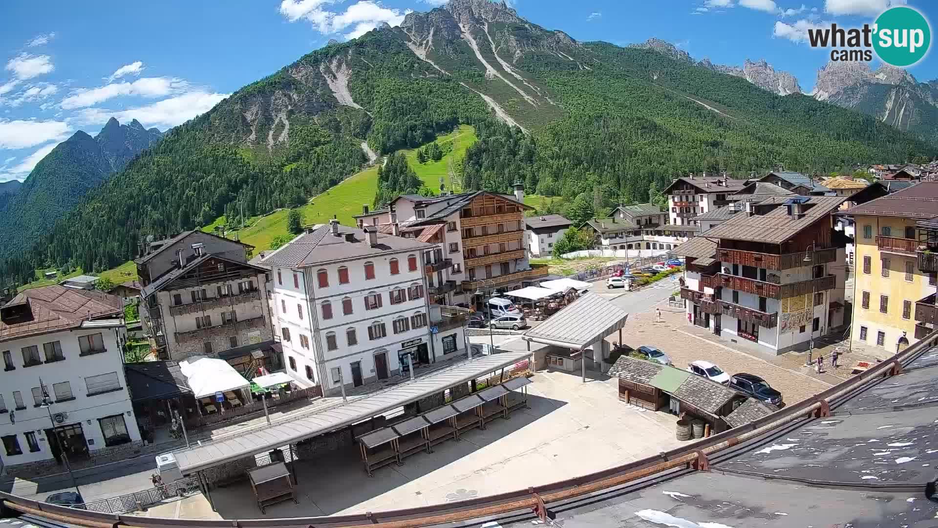 Hauptplatz von Forni di Sopra
