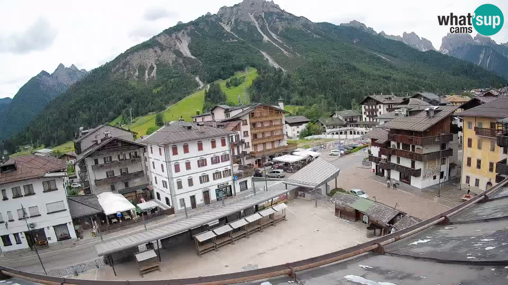 Hauptplatz von Forni di Sopra