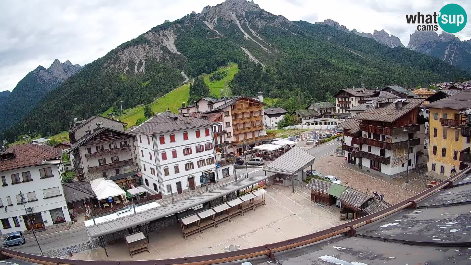 Hauptplatz von Forni di Sopra