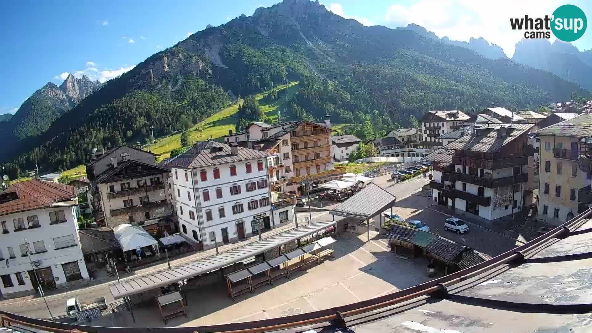 Piazza centrale di Forni di Sopra