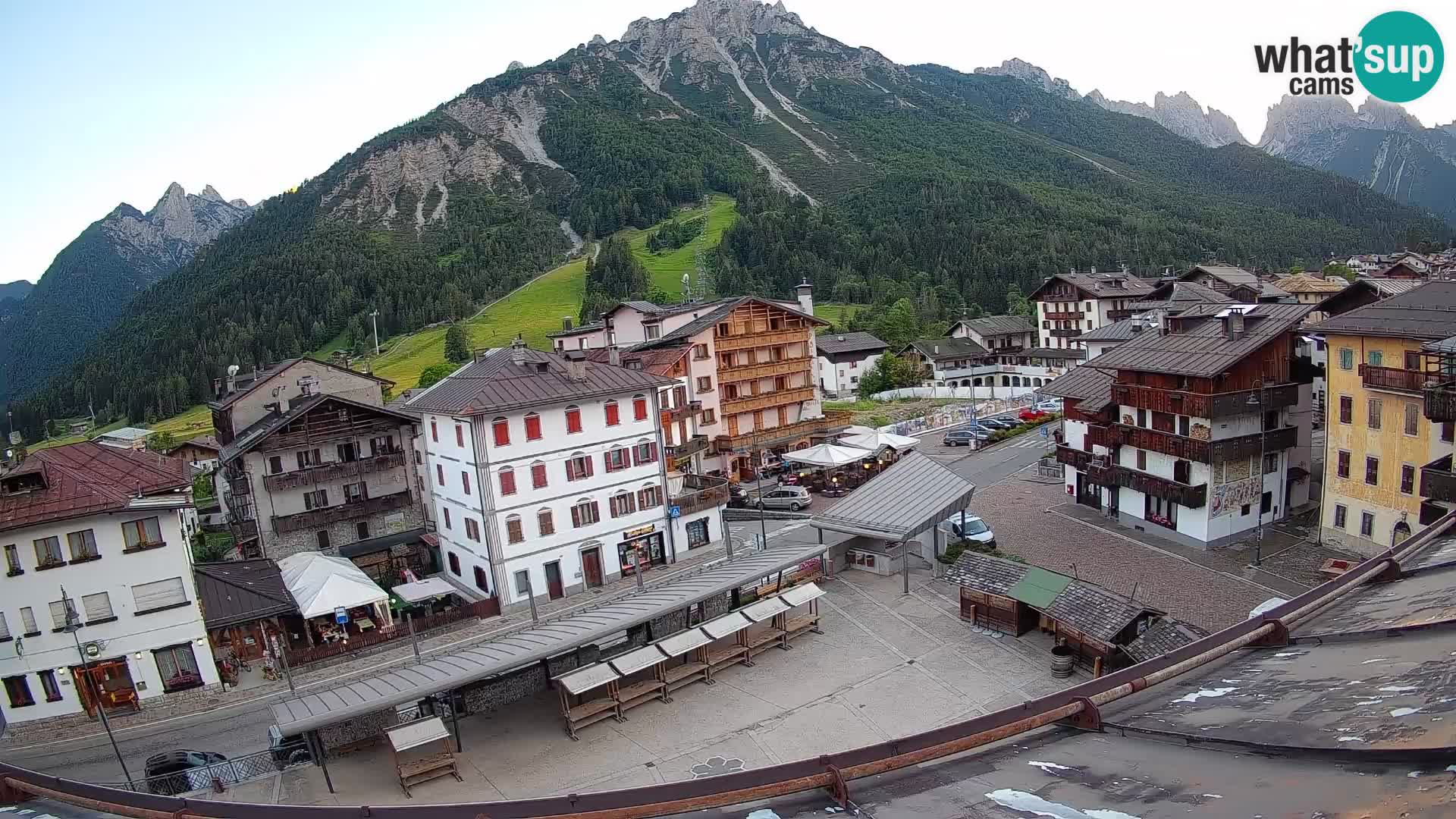 Hauptplatz von Forni di Sopra