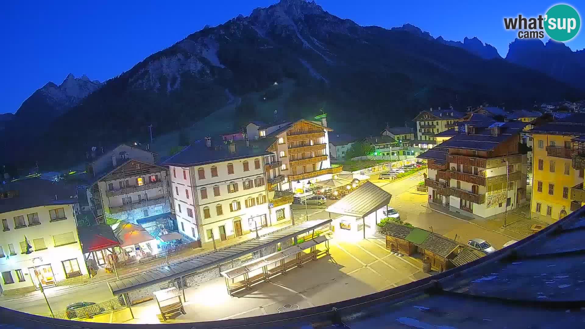 Hauptplatz von Forni di Sopra