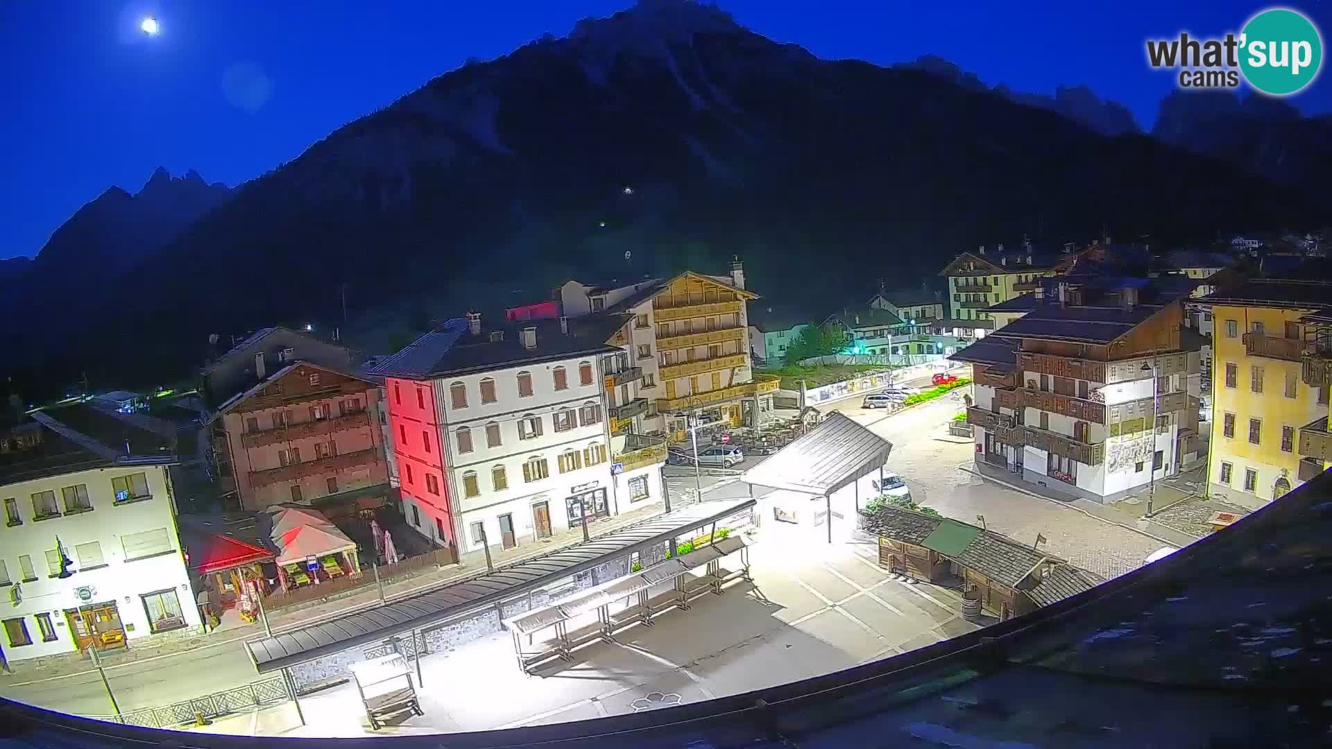 Hauptplatz von Forni di Sopra