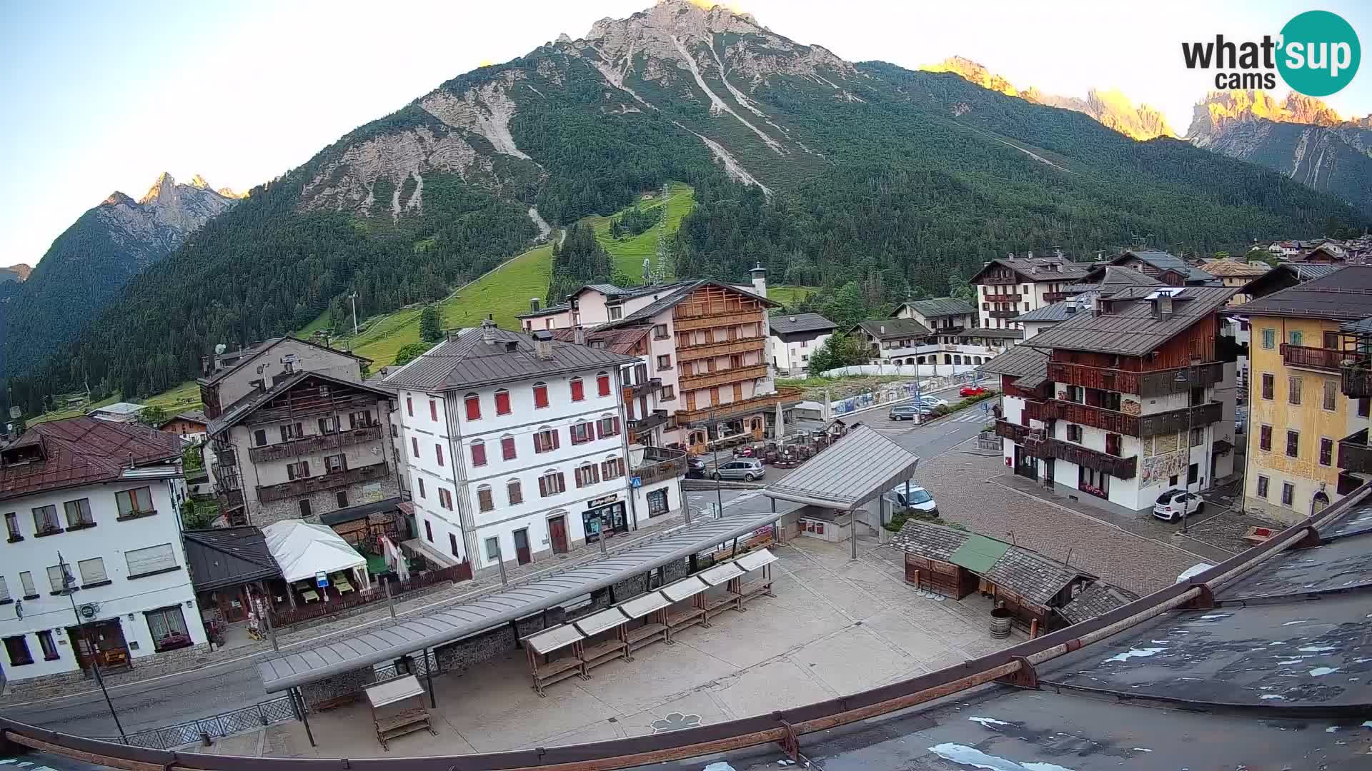 Hauptplatz von Forni di Sopra