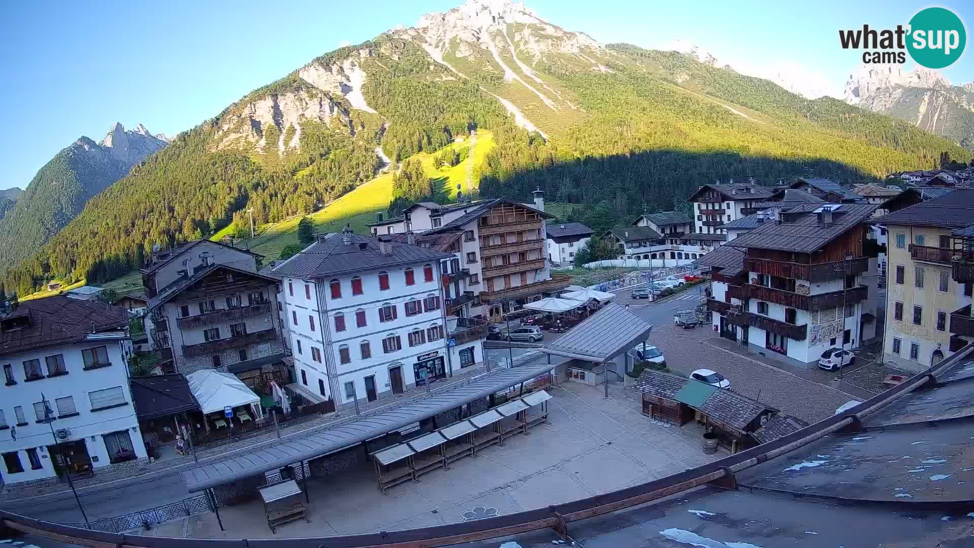 Hauptplatz von Forni di Sopra