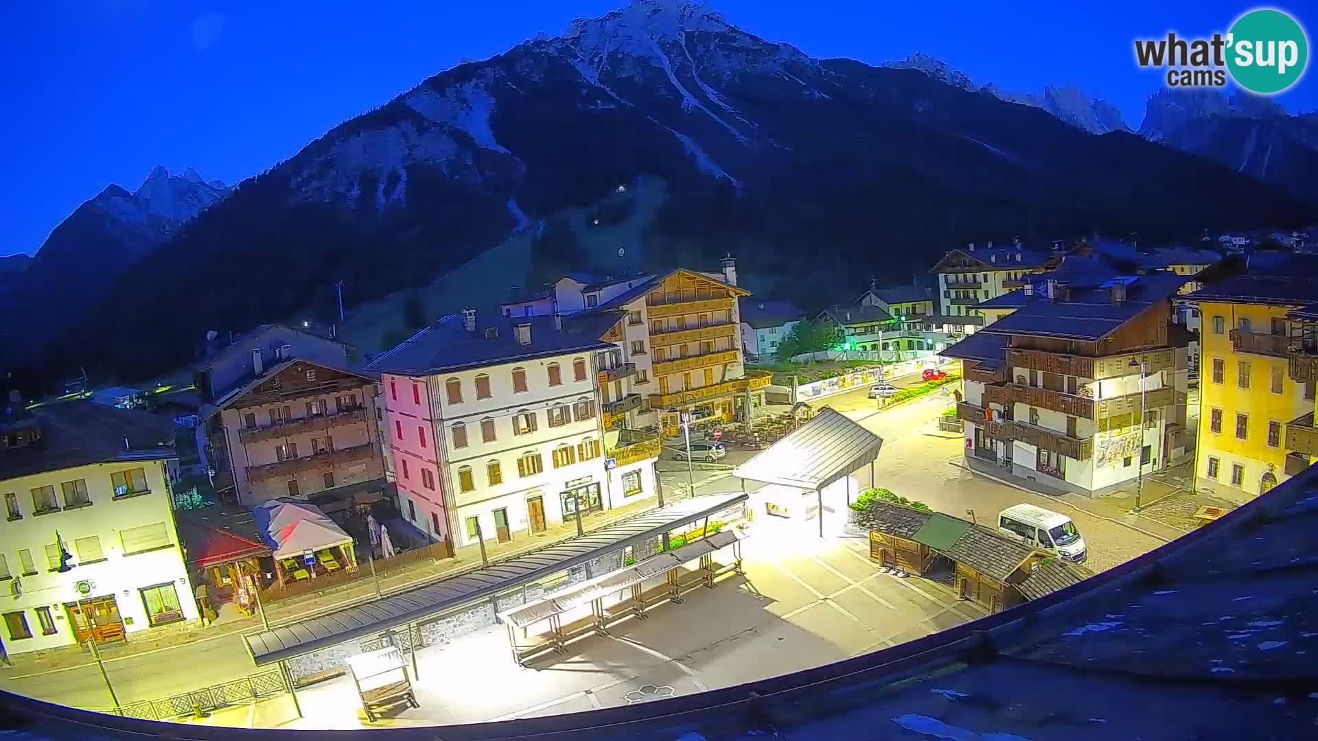 Hauptplatz von Forni di Sopra