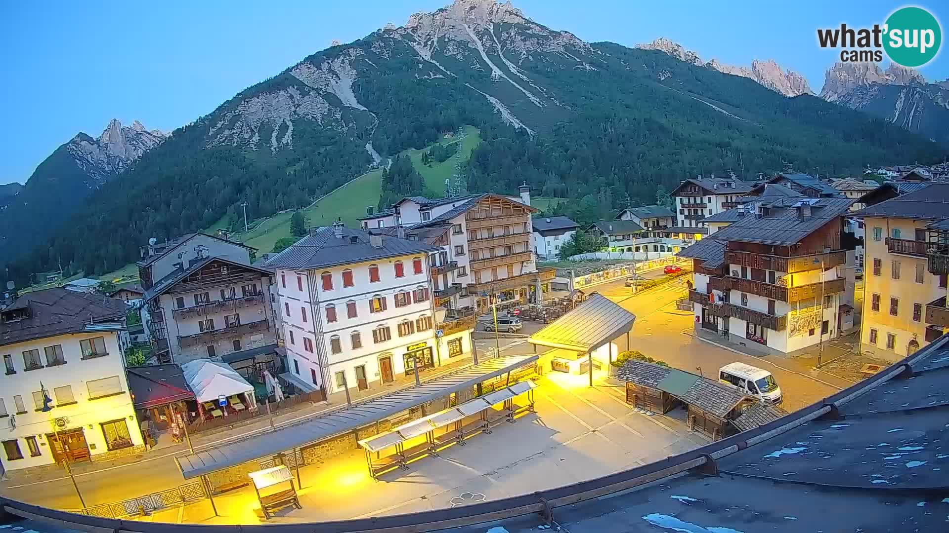 Plaza principal de Forni di Sopra