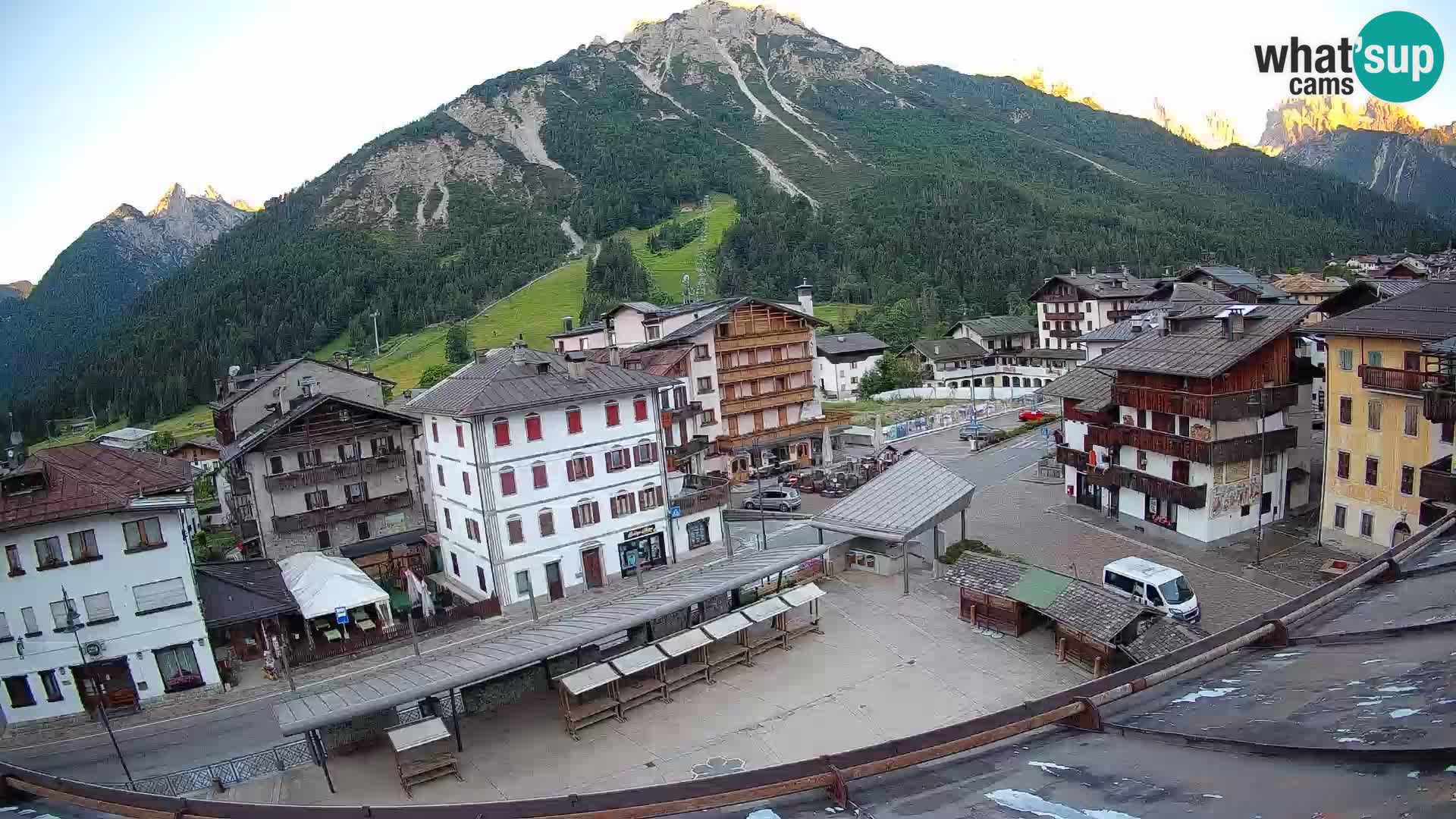 Hauptplatz von Forni di Sopra