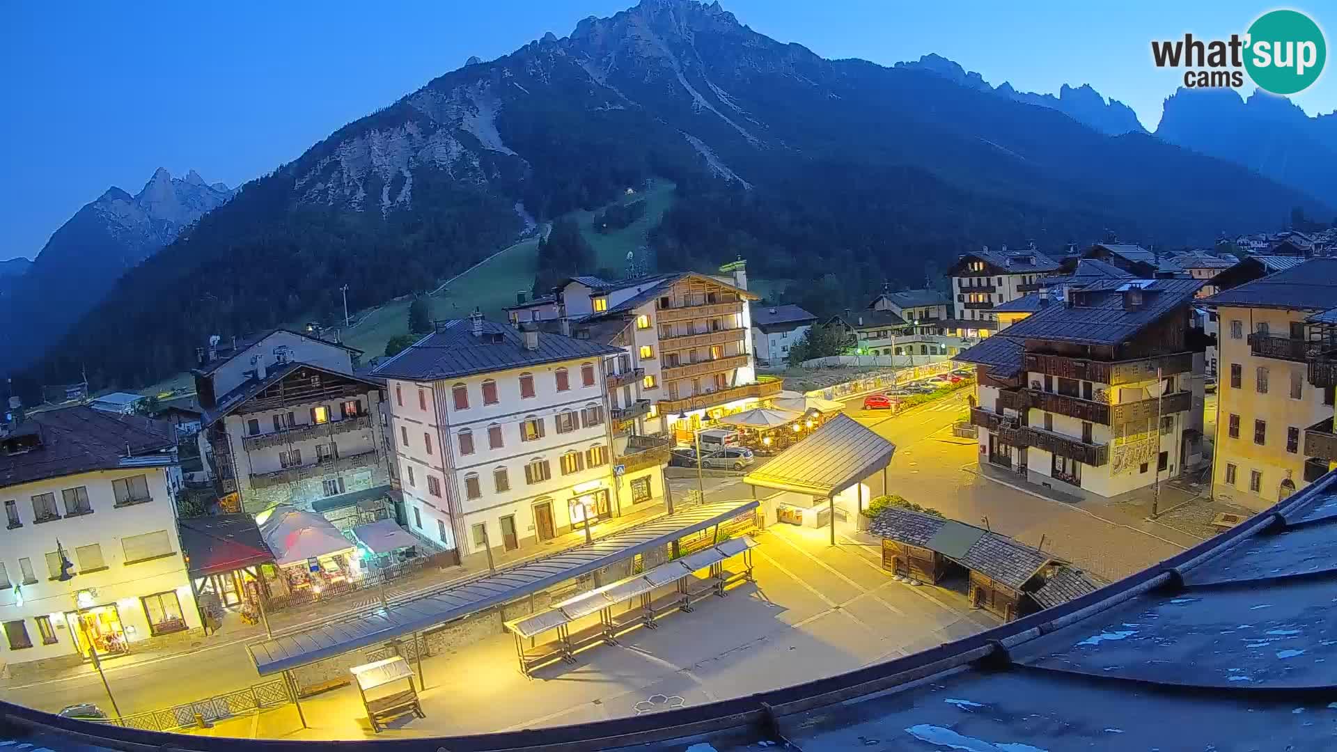 Hauptplatz von Forni di Sopra
